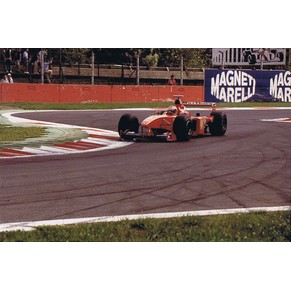 Photo 1999 Ferrari F399 F1 n°4 Eddie Irvine / Monza (Italie)
