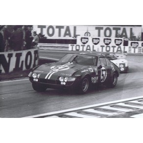 Post card 1972 Ferrari 365 GTB/4 Daytona n°57 Luigi Chinetti, Jr. + Masten Gregory / North American Racing Team (NART) / Le Mans 24 hours (France)