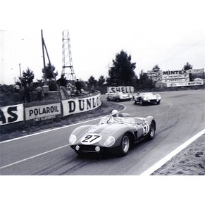 Photo 1957 Ferrari 500 TRC n°27 Fernand Tavano + Jacques Péron / Fernand Tavano / Le Mans 24 hours (France)