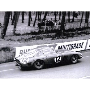 Photo 1963 Ferrari 330 LMB n°12 Jack Sears + Michael Salmon / Maranello Concessionaires / Le Mans 24 hours (France)