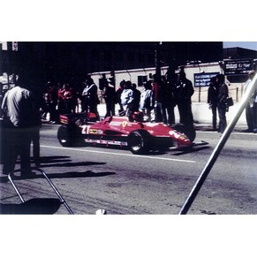 Photo 1982 Ferrari 126 C2 F1 n°27 Gilles Villeneuve / Long Beach (Usa)